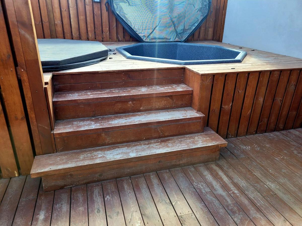 Ak Rentals, With Hot Tubs Akureyri Exterior photo