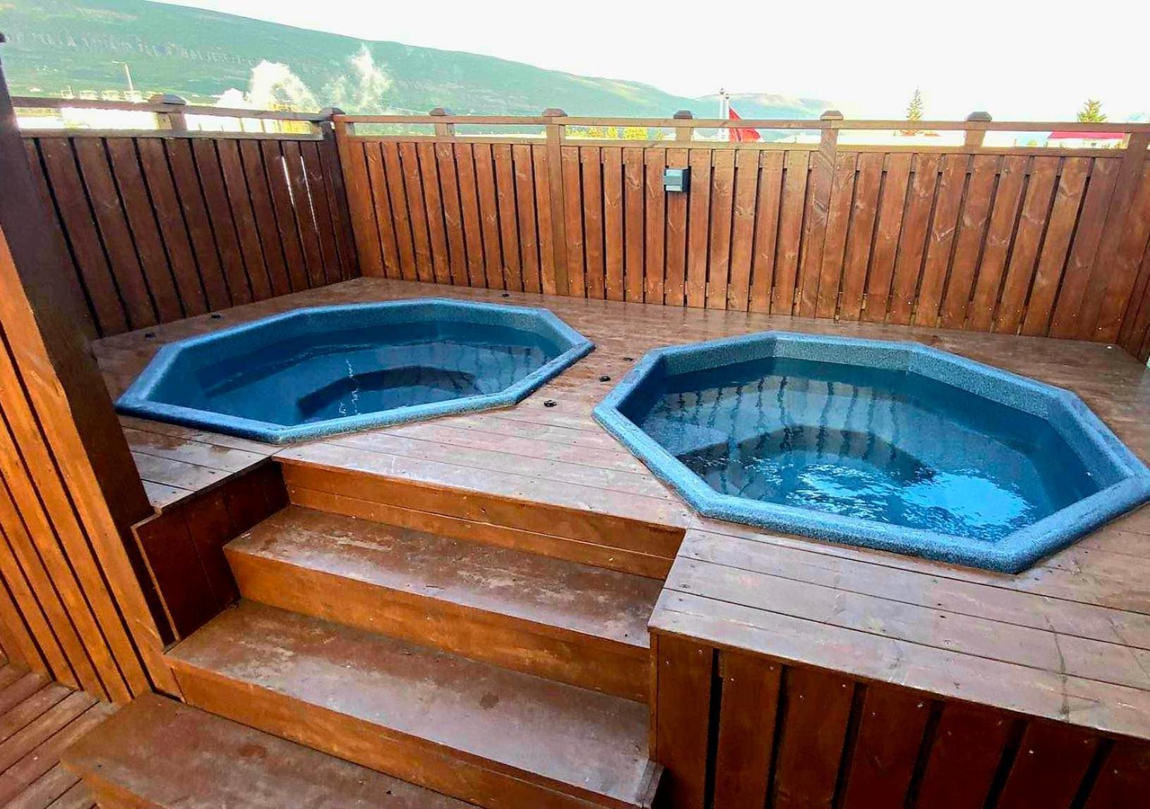 Ak Rentals, With Hot Tubs Akureyri Exterior photo